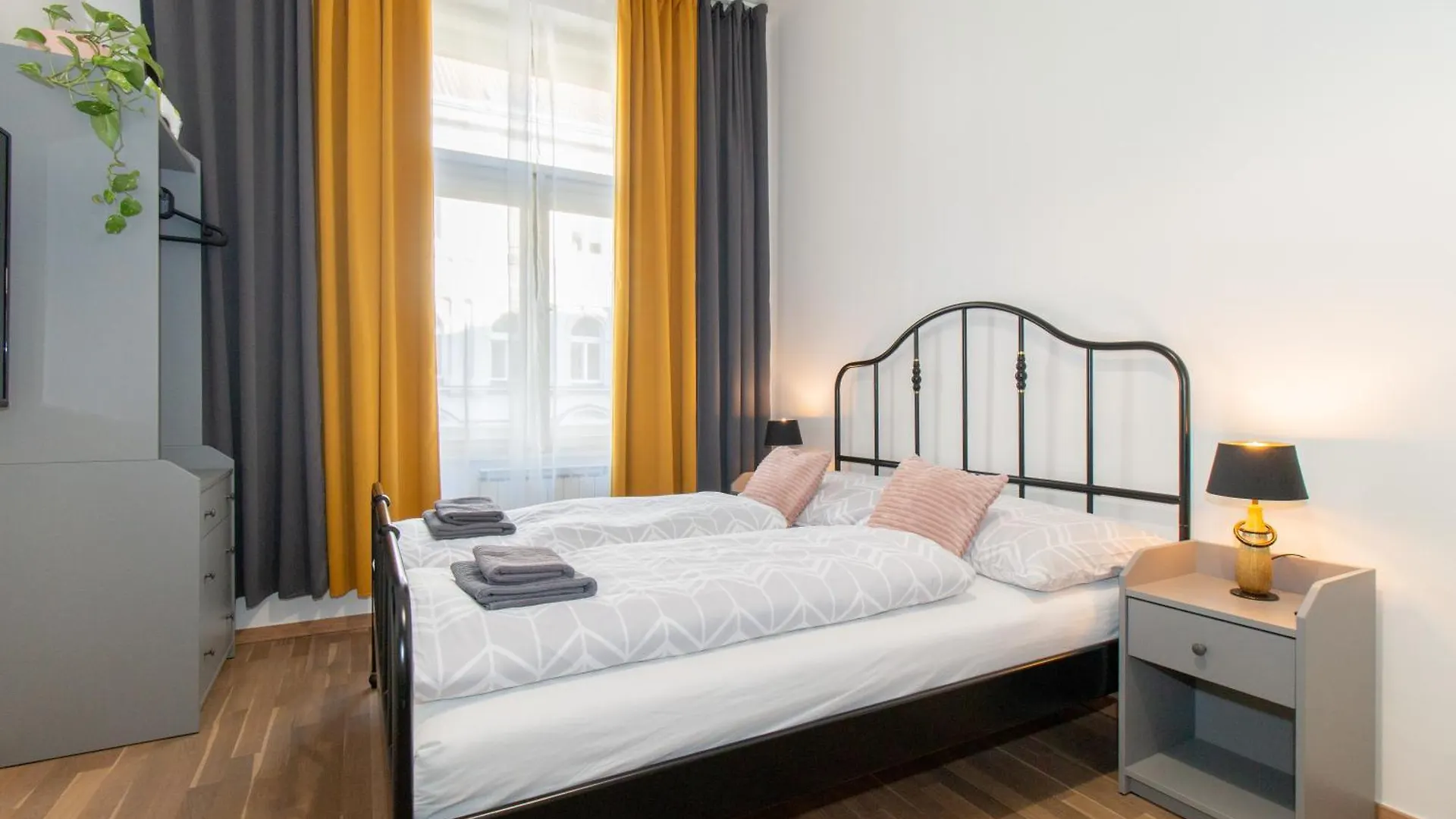 Stay Inn Apartments U Stundanky Praag Tsjechië